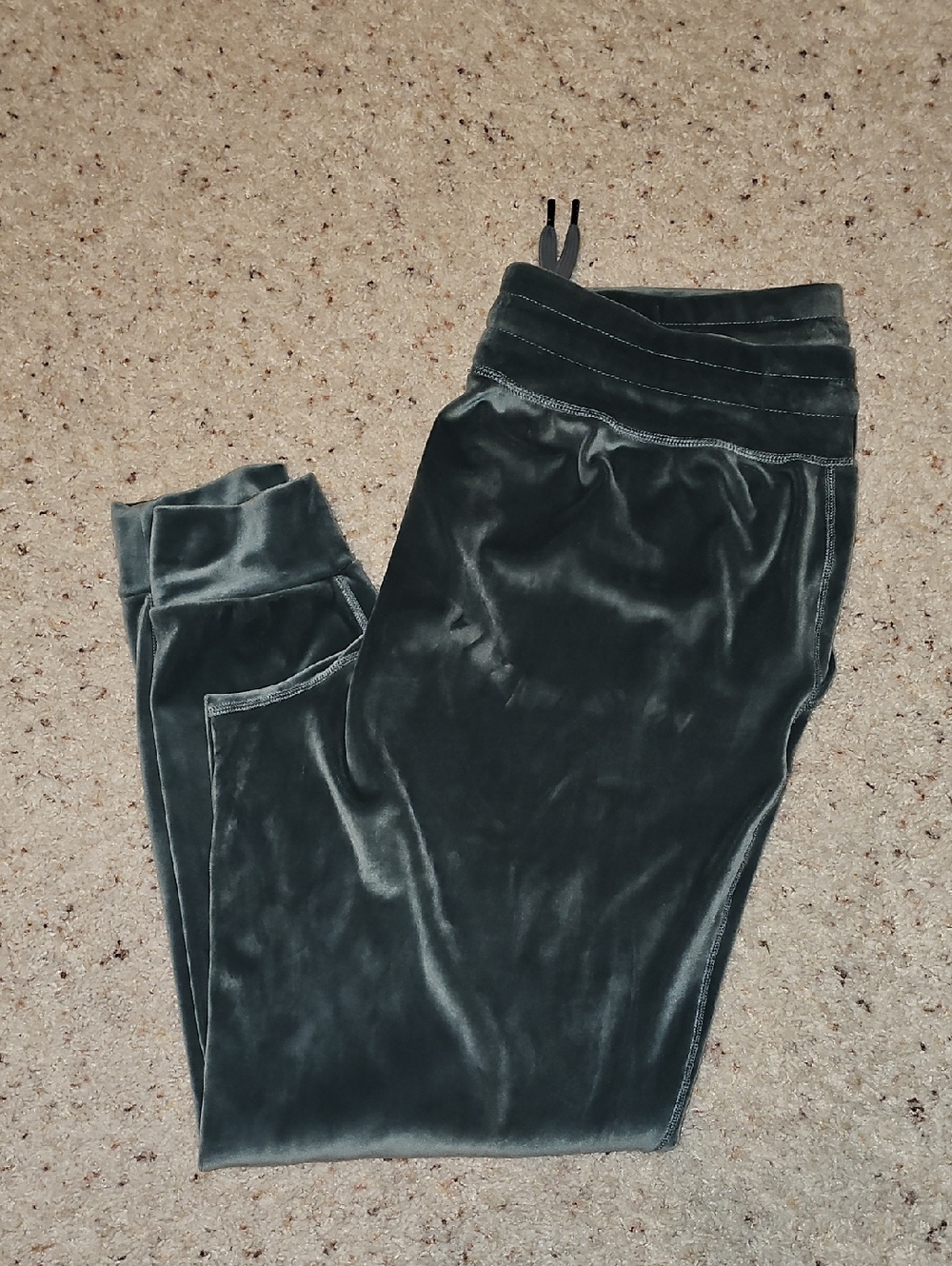 32 Degrees Heat Joggers in Sage Green